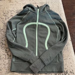 Lululemon Scuba Hoodie, Size 10